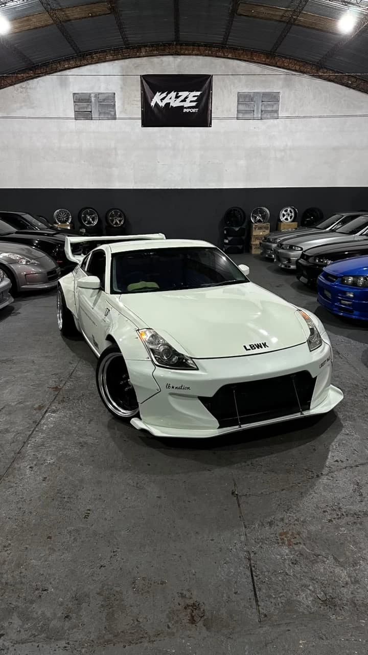 Nissan 350Z Liberty Walk